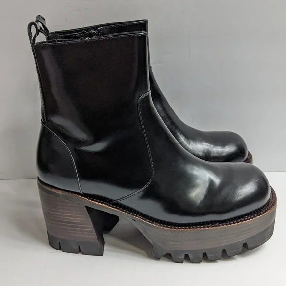 Jeffrey Campbell Quavo Platform Bootie - Picture 3 of 10